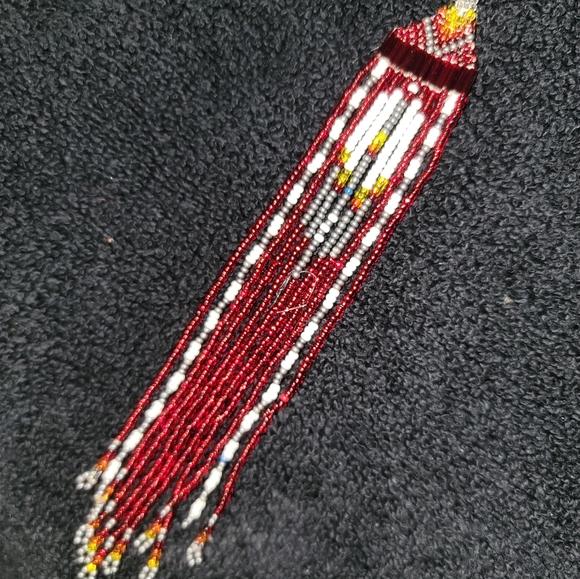 Hand made neverworn beaded earrings - Picture 3 of 4